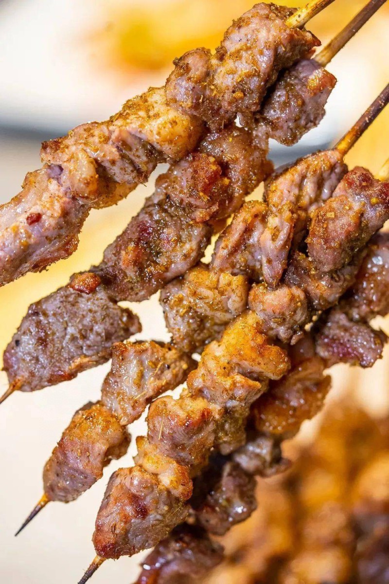 木签羊肉串