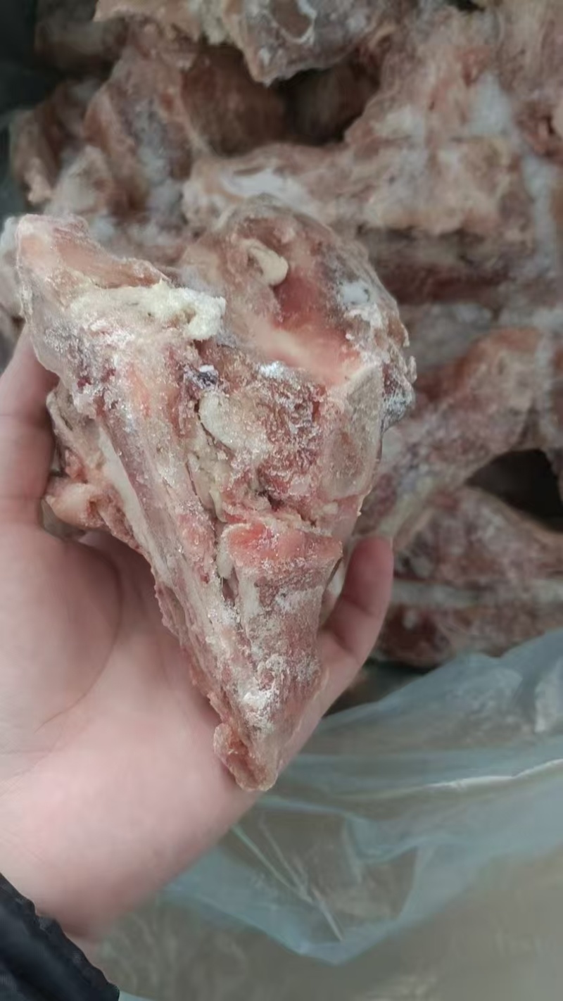 吨肉骨块