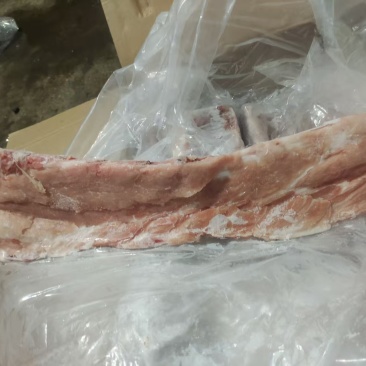 华宝带肉脊骨30吨，24年9-10月，保质期18个月