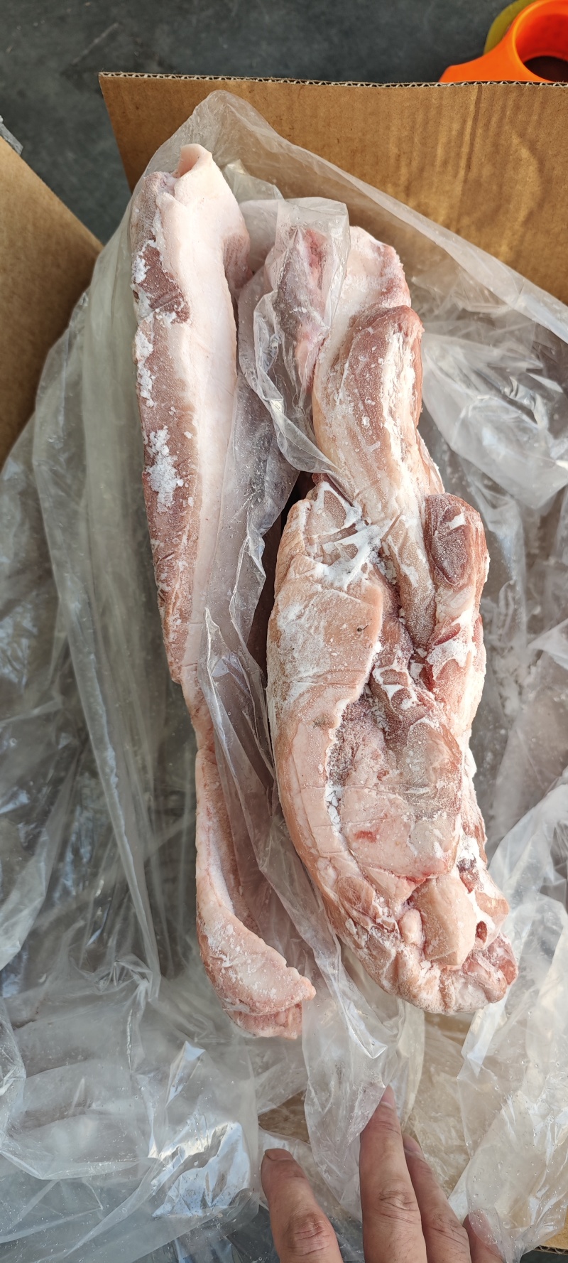 前上肉2-4片，现货35吨