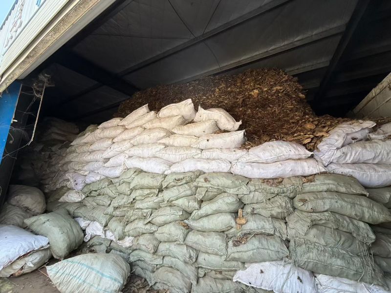高含量葛根片大货供应中。常年仓储葛根片1000吨