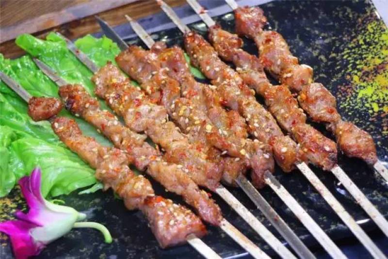 钢签猪肉串