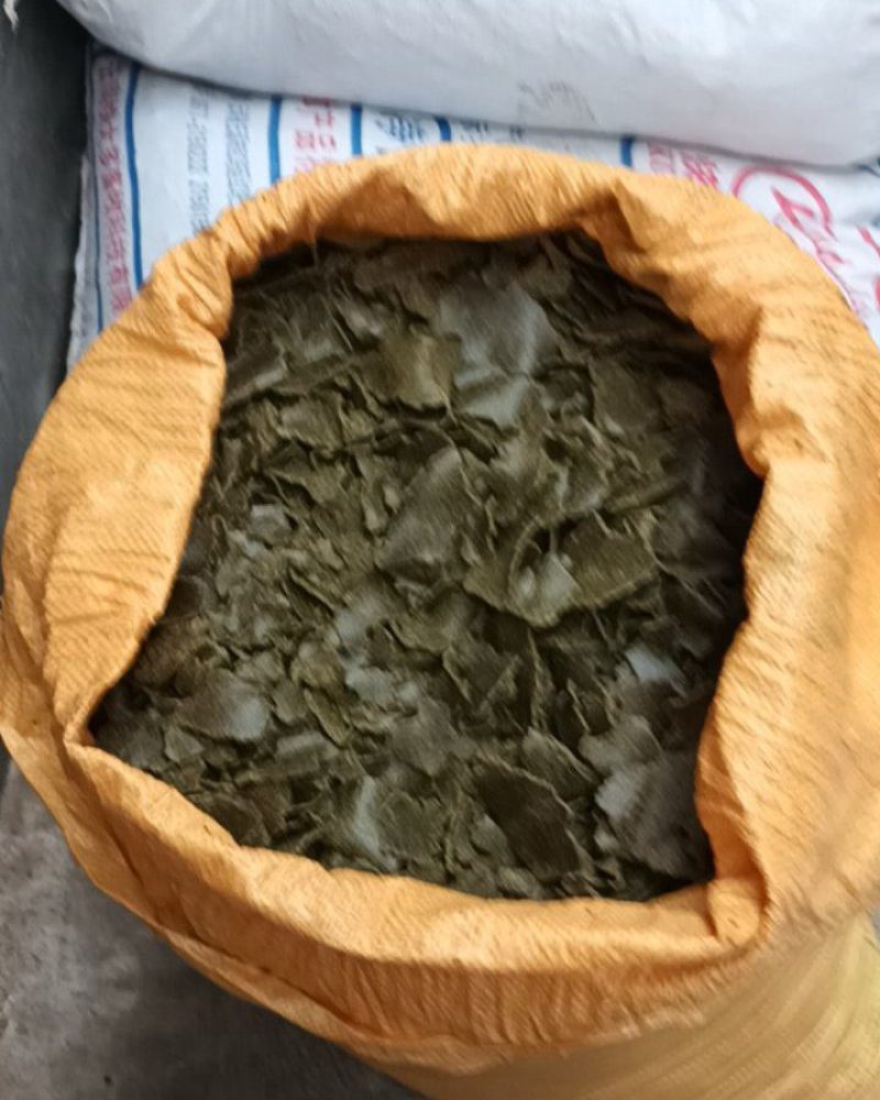 菜籽油枯，青饼。
