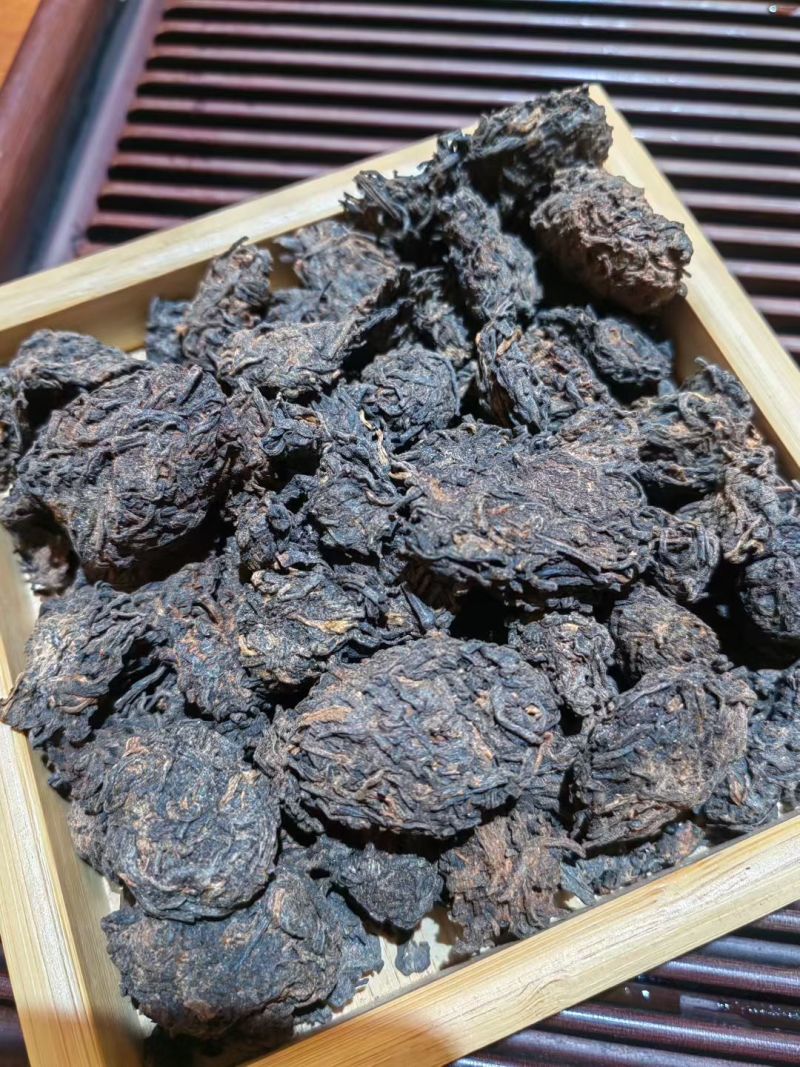 梧州六堡茶批发，零售！熟茶大箩茶～各种年份各种口号！