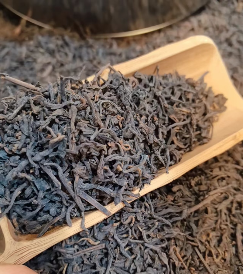 梧州六堡茶批发，零售！熟茶大箩茶～各种年份各种口号！