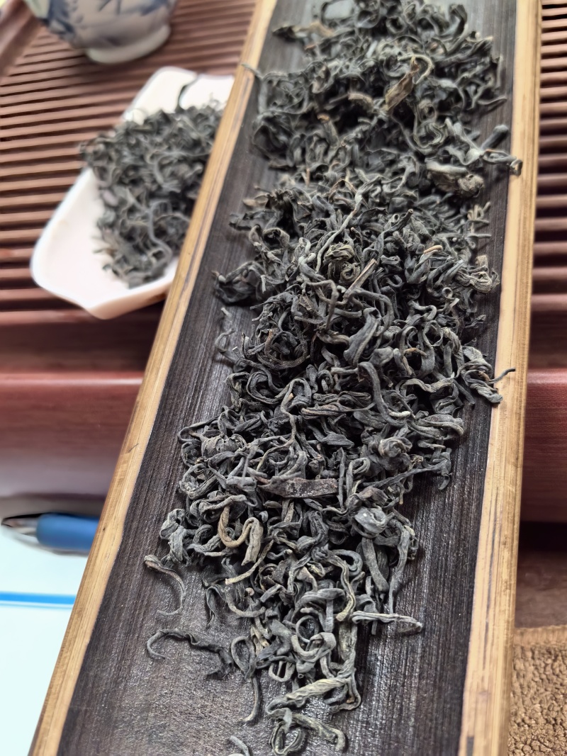 梧州六堡茶批发，零售！熟茶大箩茶～各种年份各种口号！