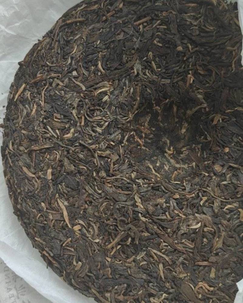 云南大叶种晒青毛茶，普洱，8年老茶