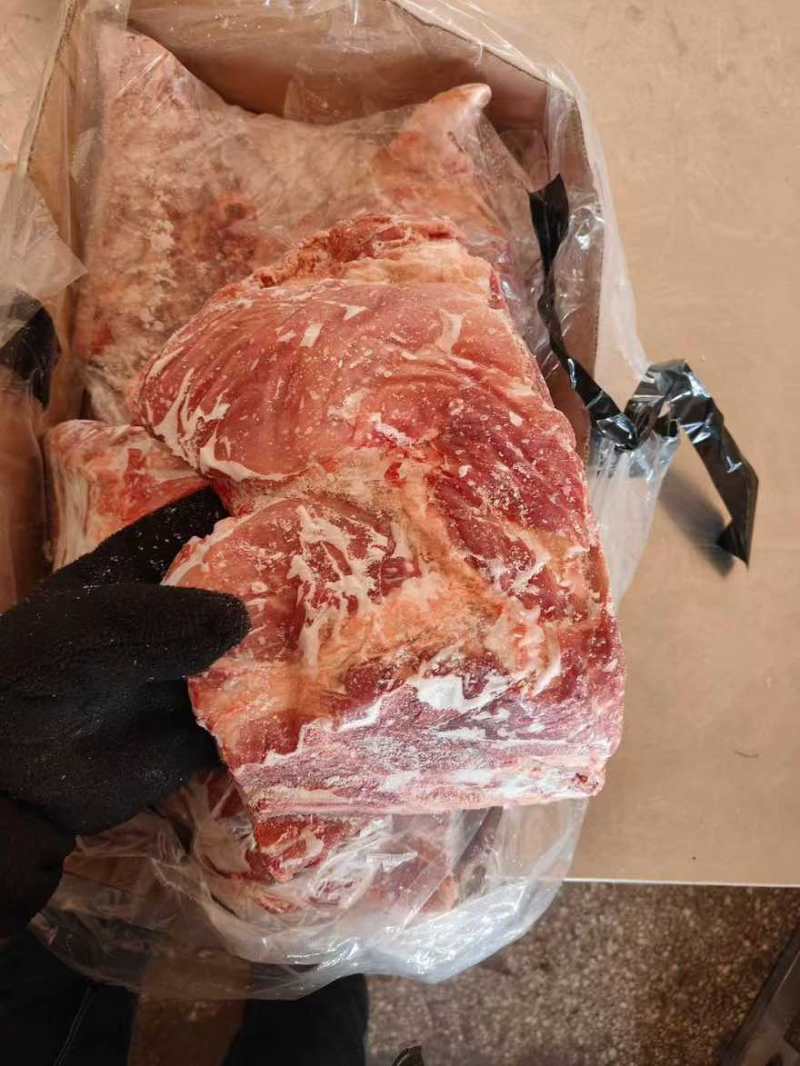 母猪去颈前排全国***新货新开颜色非常好可以切条