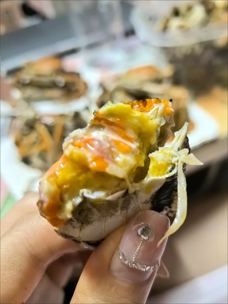 正宗盘锦河蟹，只只保活肥美可口！招代理或者一件代发，整车供应