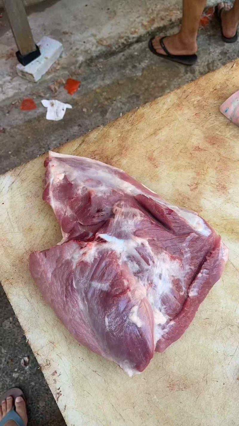 出售:精修二刀肉大肥猪鲜分新货。每天生产纯干厂家直销价格下调