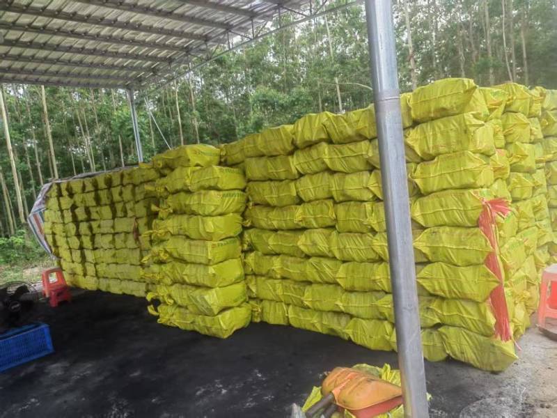荔枝木炭