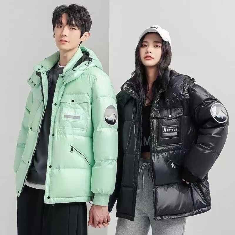 情侣款**，精品羽绒服70件左右，质量**好，独立包装49