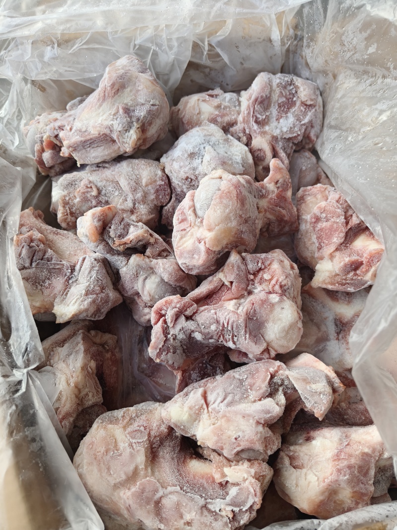 国产前棒骨，带肉率杠杠滴，价格不高，能用的老板速来