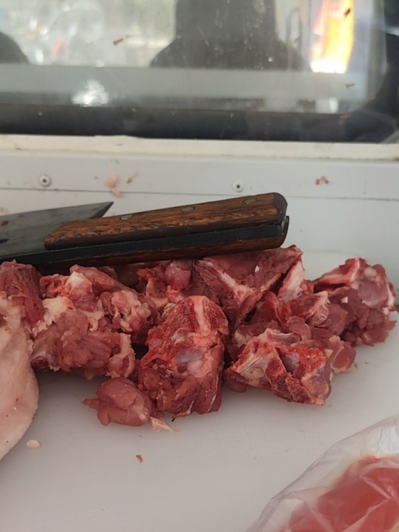 跑山猪土猪肉
