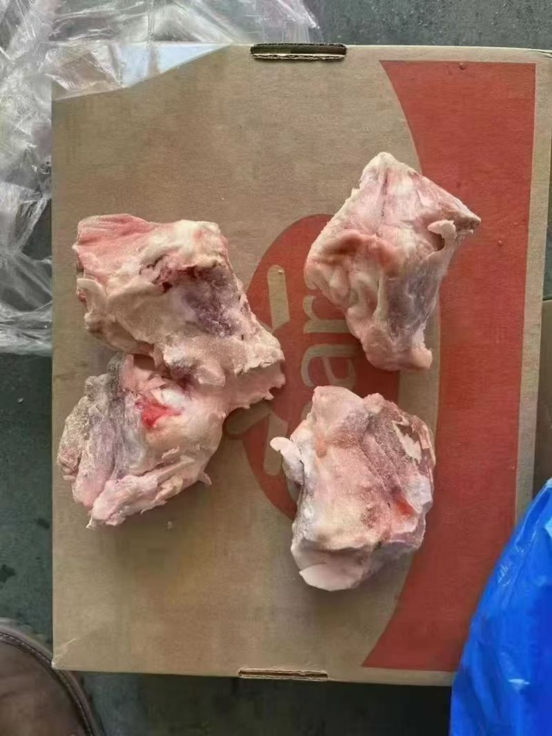 吉宇满肉腿骨块