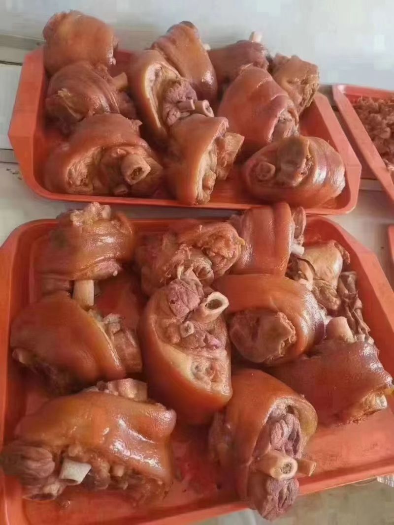160带皮小肘子
