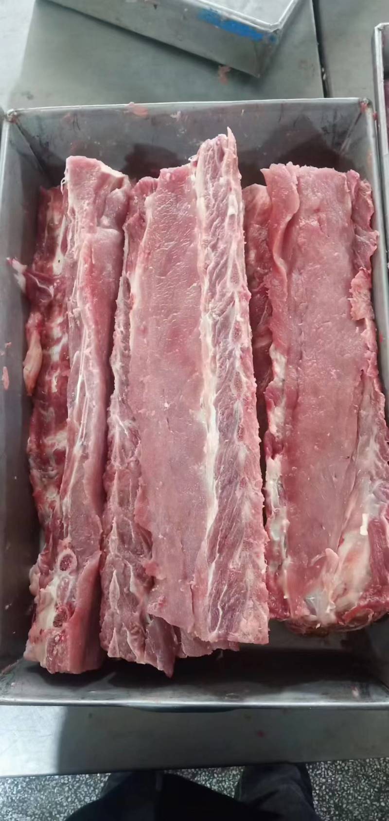 满肉整根龙骨