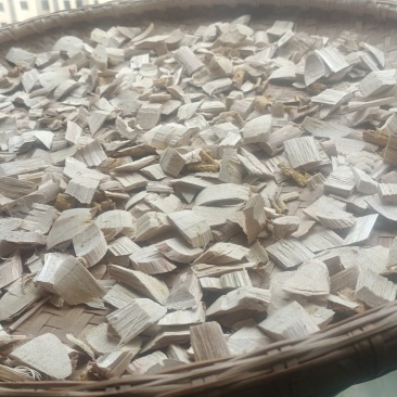 柘树根，乌药，墨旱莲，算盘子根，血藤，黄精等。