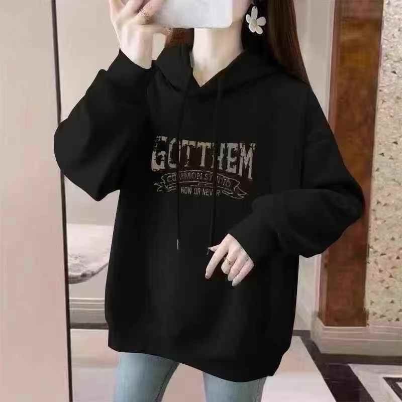 男女精品卫衣，200件左右，狠心处理，9.9元**！不议价