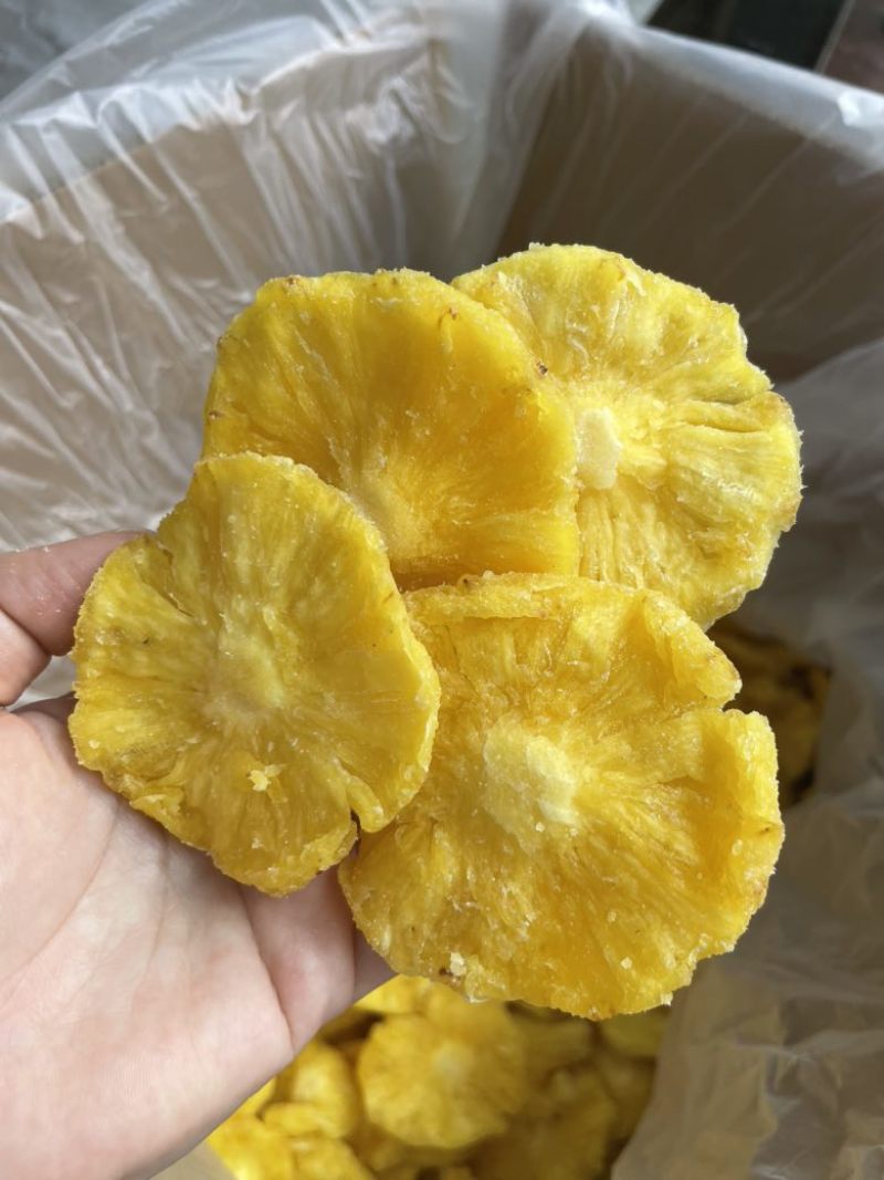 高标香水菠萝圈菠萝干，香甜软糯，好吃不腻！