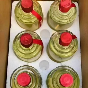 500ml一瓶，1箱6瓶装