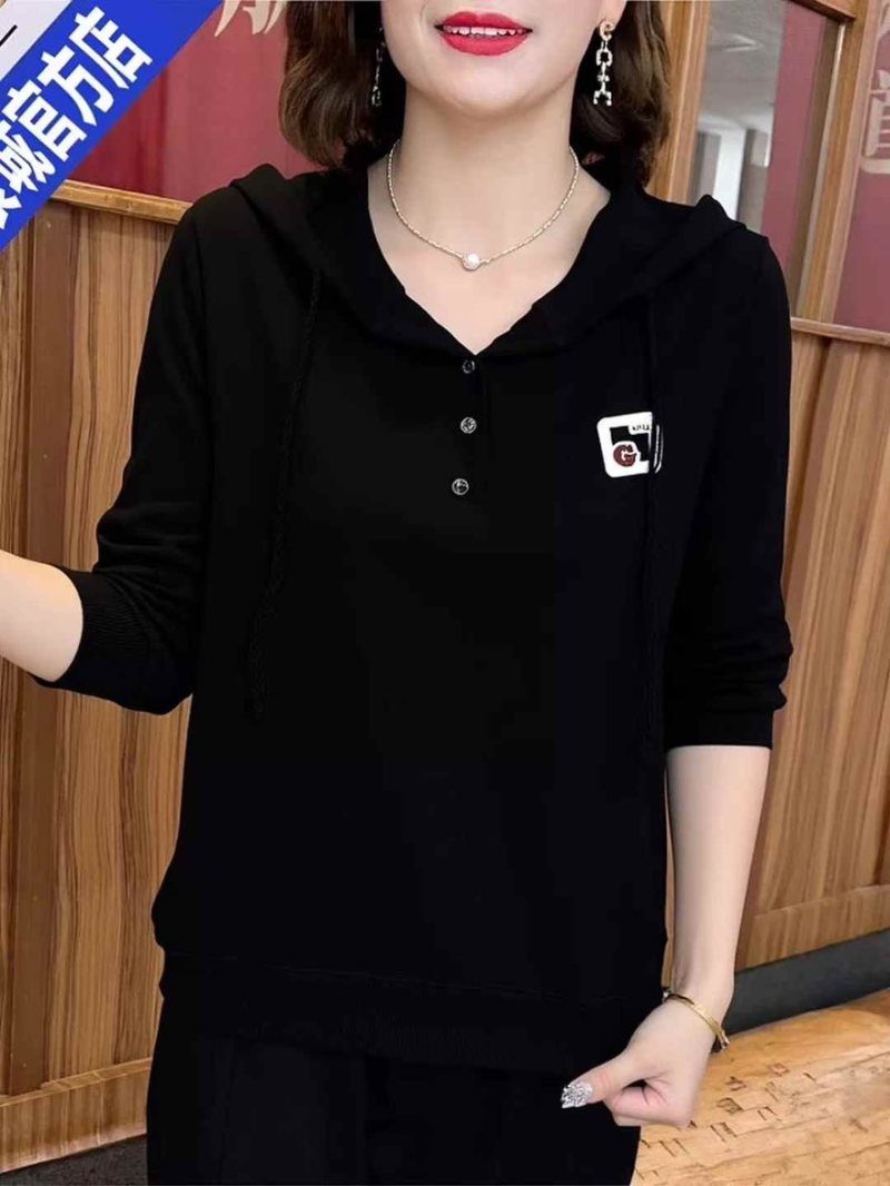 女士连帽卫衣800件左右，质量不错，性价比极高，6.9元**
