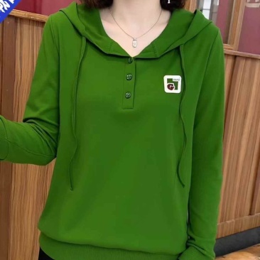 女士连帽卫衣800件左右，质量不错，性价比极高，6.9元**