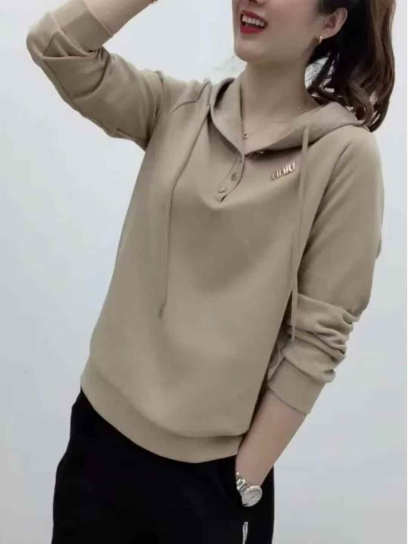女士连帽卫衣800件左右，质量不错，性价比极高，6.9元**