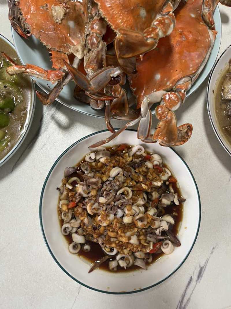 现切鱿鱼