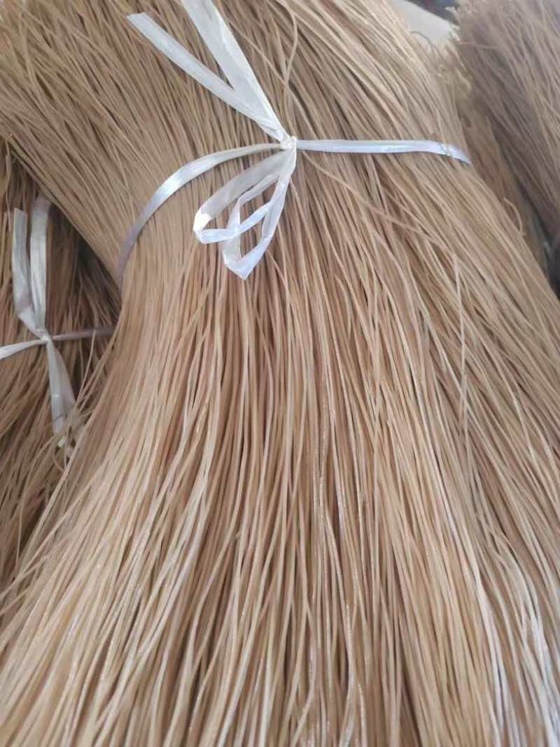厂家直销粉丝粉条，一手货源，价格便宜，常年供货，欢迎长期合作