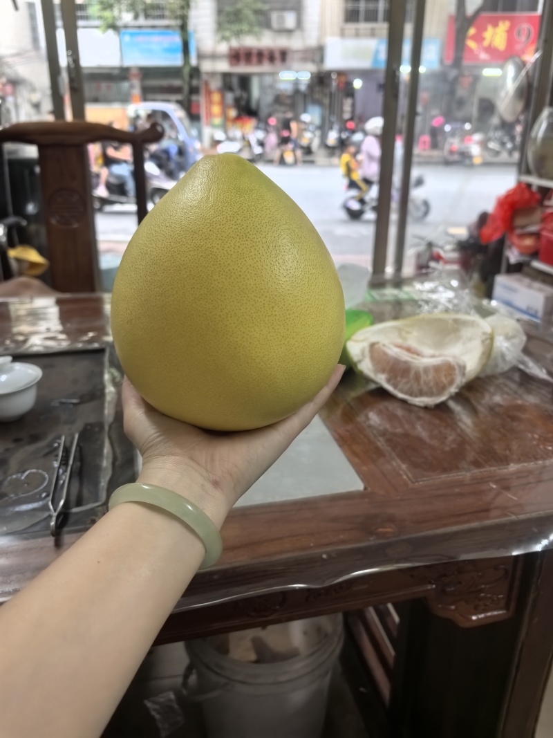 三红蜜柚