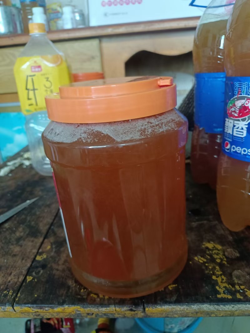 自家跑山找的纯野生蜂蜜，假一赔十