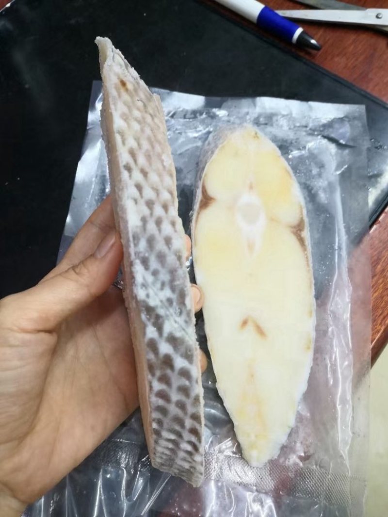 新鲜鳕鱼，独立真空包装