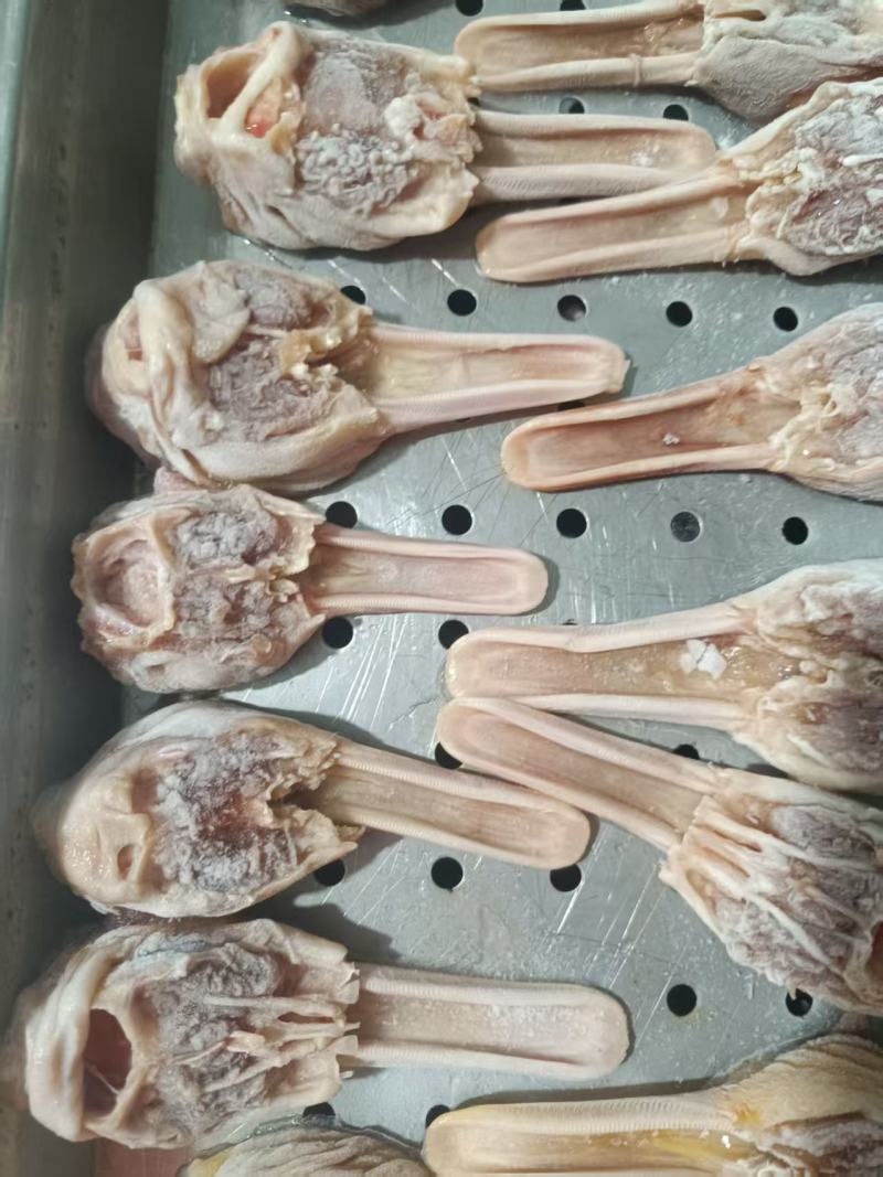 鸭下巴2.5吨单冻