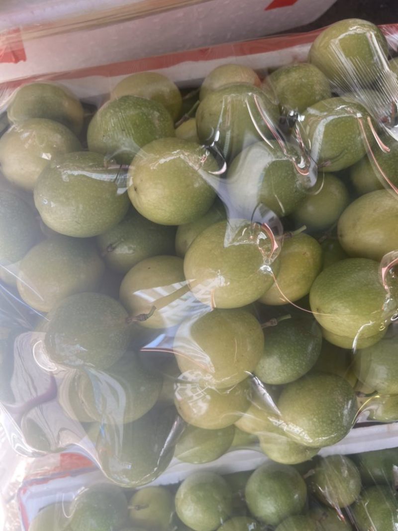 云南百香果大量上市咯