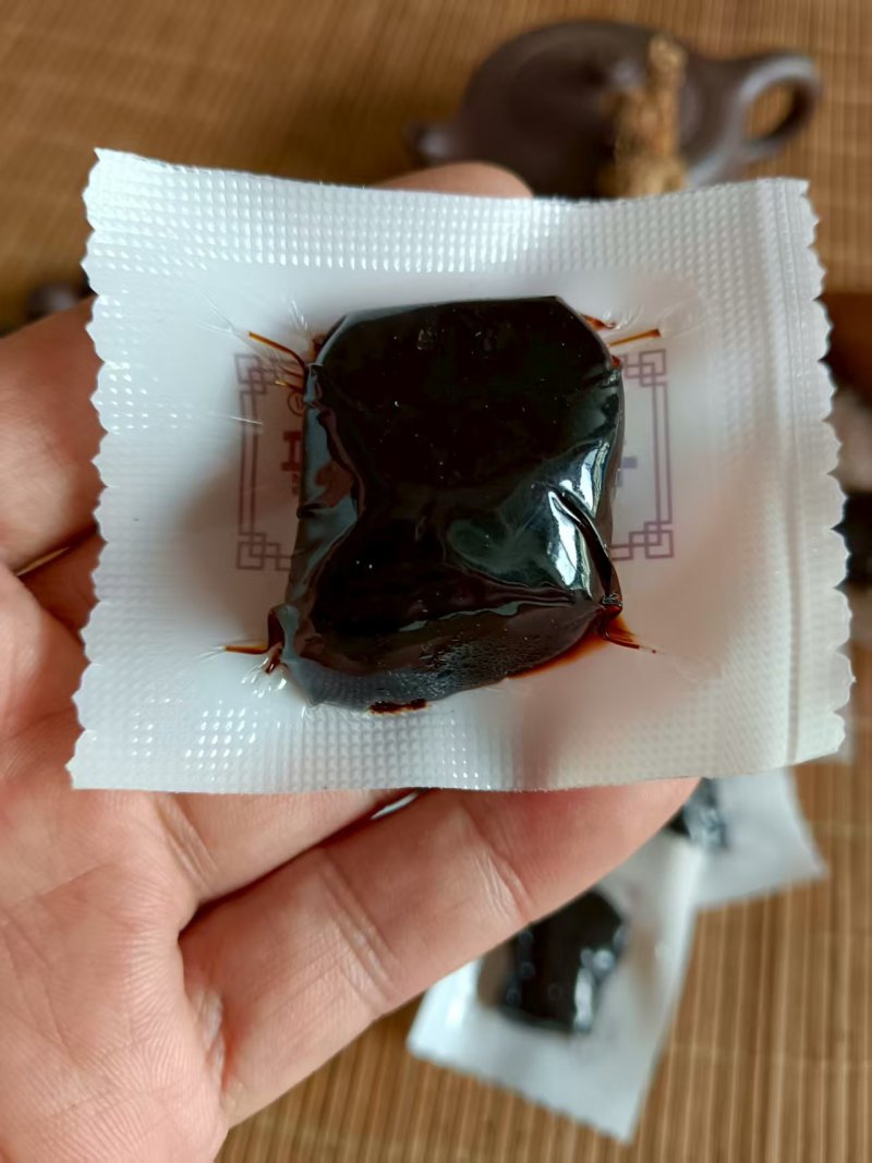 九蒸九晒古法炮制养生瑰宝，黄精果软糯香甜，一手好牌