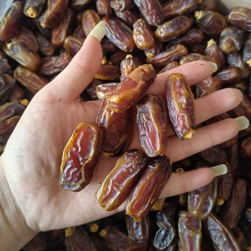 原生态沙特椰枣进口椰枣干非蜜饯自然晒干奶香味干爽批发价一整箱