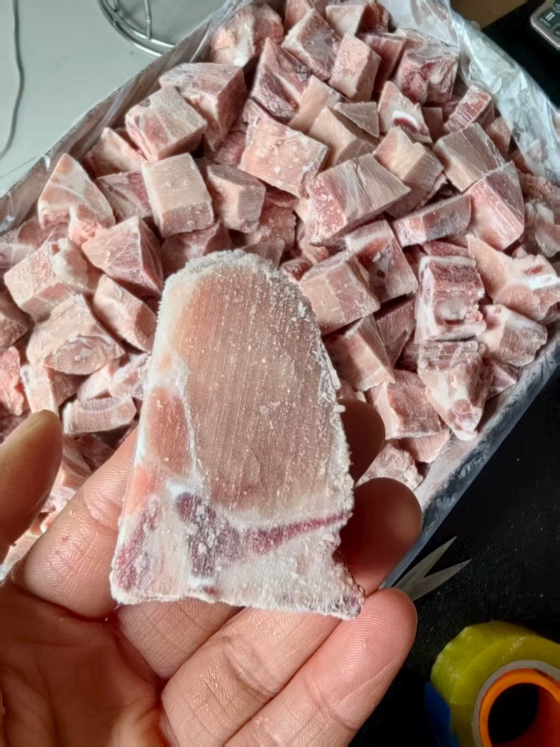 满肉排骨粒