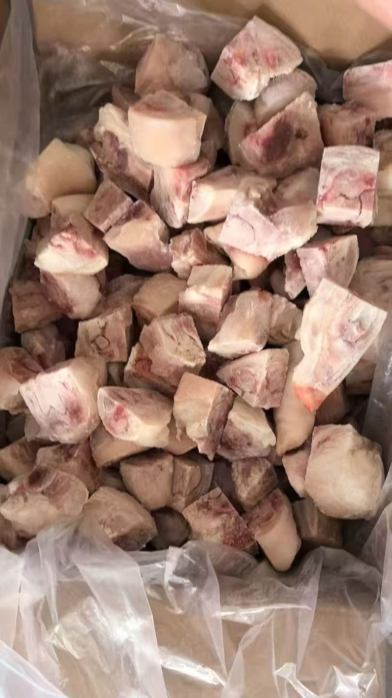 猪蹄块现货60吨