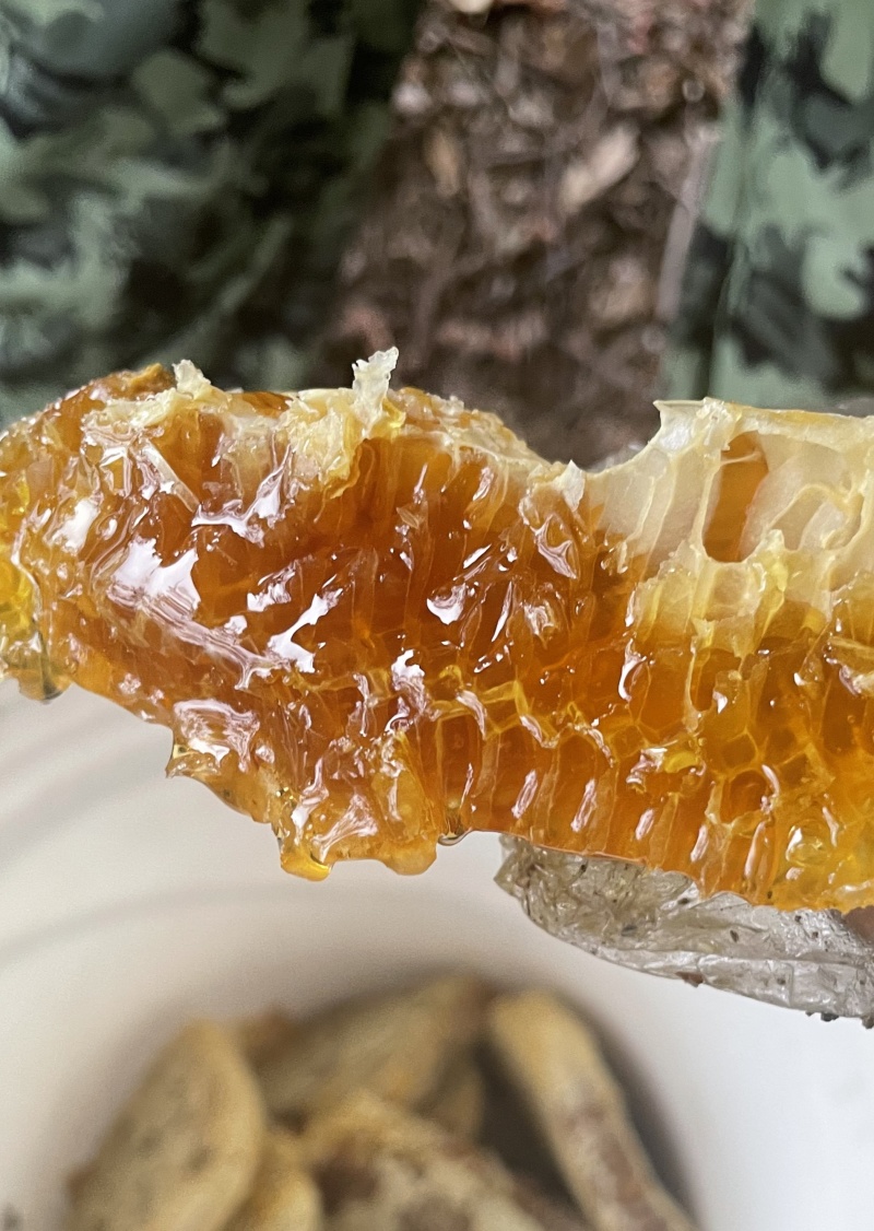三峡秭归高山***野生土蜂蜜带巢蜜悬崖蜜洞蜜百花蜜槐花蜜老蜜