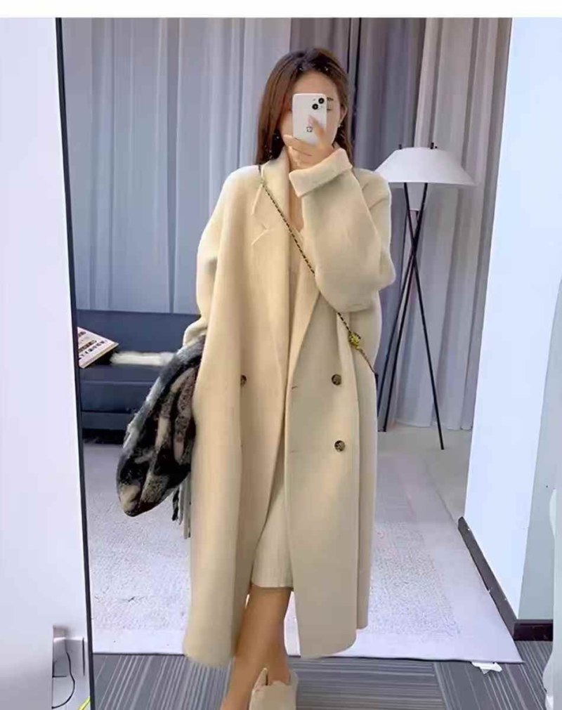高端羊绒大衣15000件左右，质量**好48