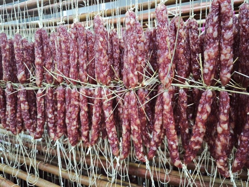 纯猪肉广式腊肠二八肥瘦没有零香精零色素广东中山煲仔饭腊肠腊肉