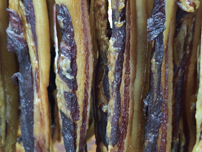 正宗原产地广式腊肉金色五花腊肉全网低价规格多样让你的餐桌更美
