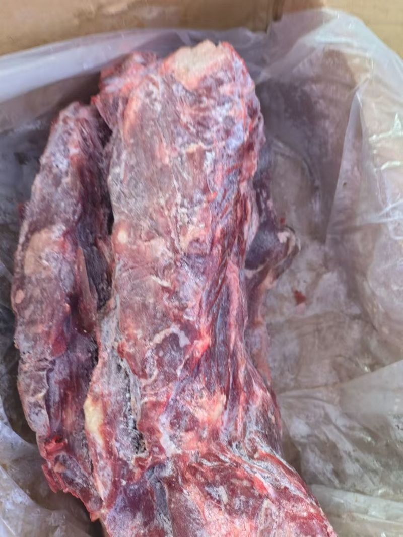 满肉牛脖骨