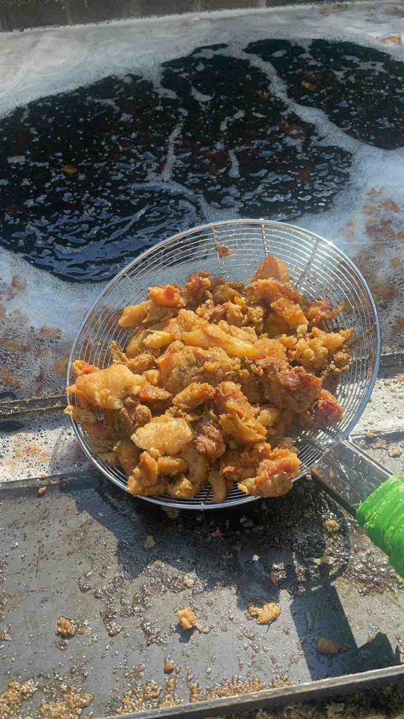 火炼猪油，饲料厂用，酸钾3个左右