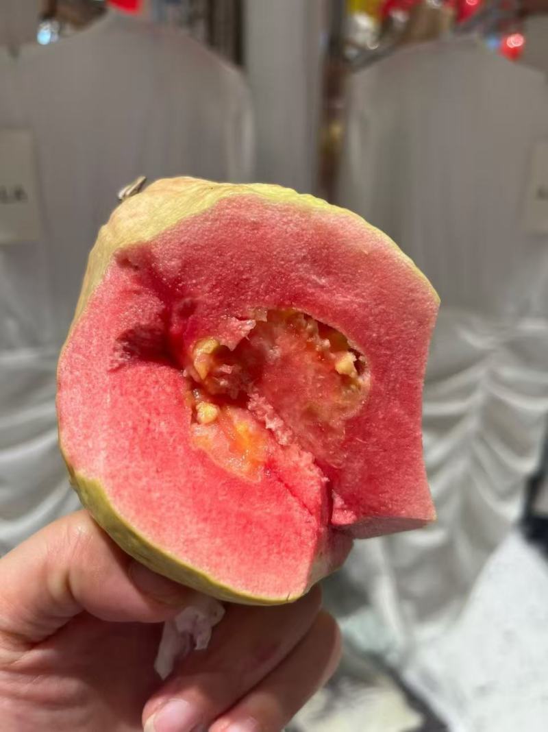 一键代发珍珠白西瓜红芭乐，价格*实惠，多年电商经验