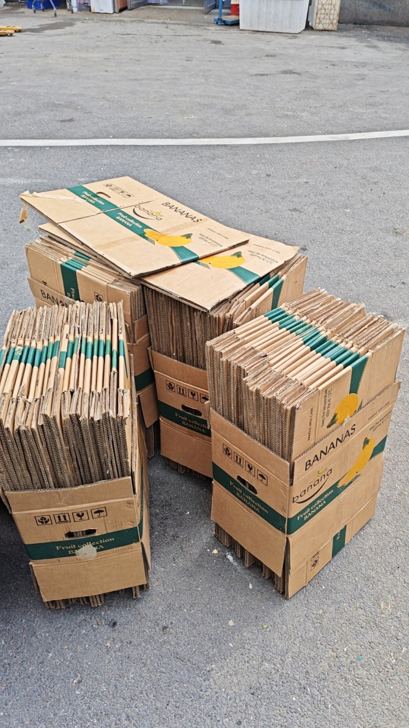 香蕉箱，适合装水果，土豆，菜品等。有需要联系量大从优