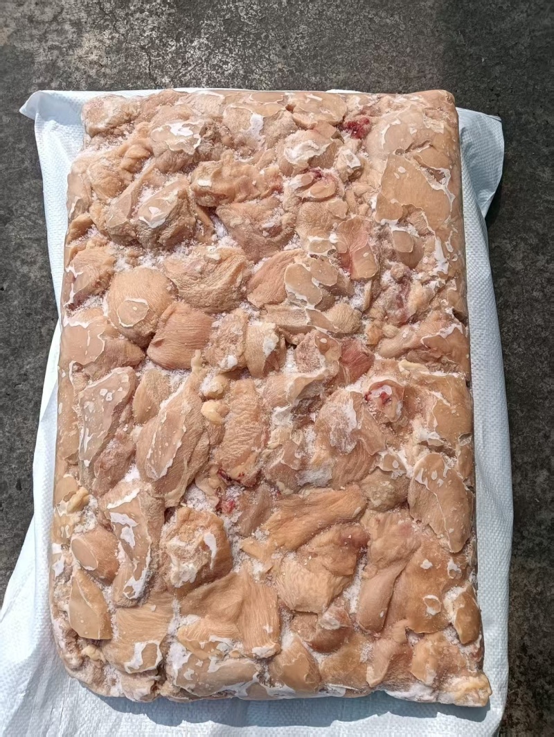 鸡米花，牙签肉原料，去皮胸肉块