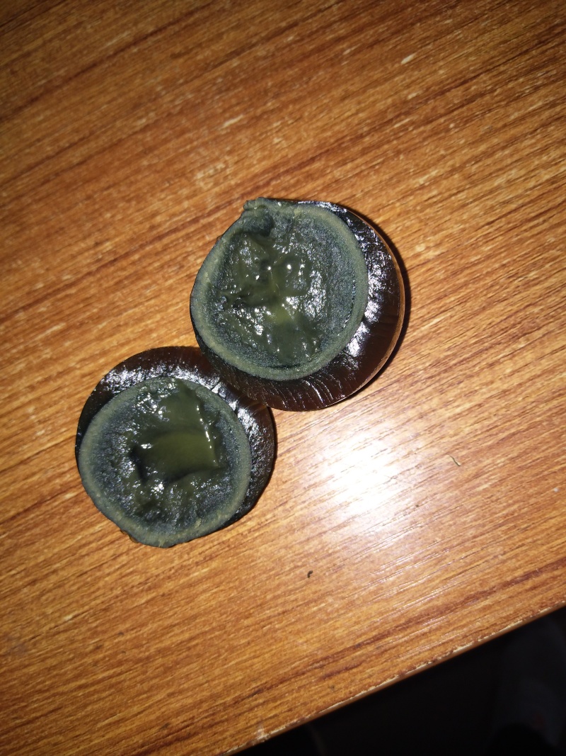 无铝松花皮蛋，咸蛋黄