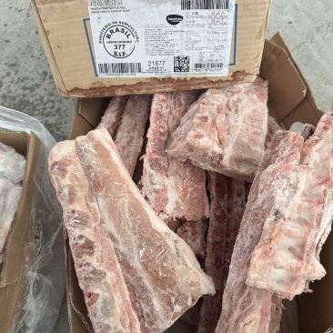 庞宝背骨37724年2月货带肉率百分之30多临沂一柜